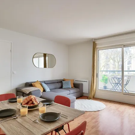 شقة New & Cozy T2 With Balcony - 18 Montmartre *
