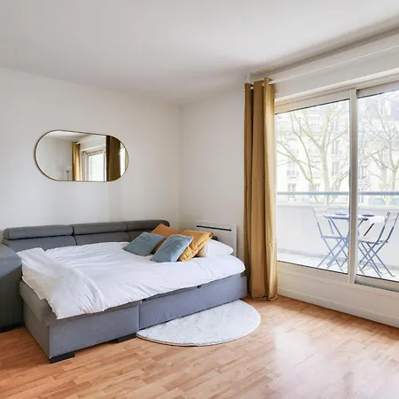 New & Cozy T2 With Balcony - 18 Montmartre شقة